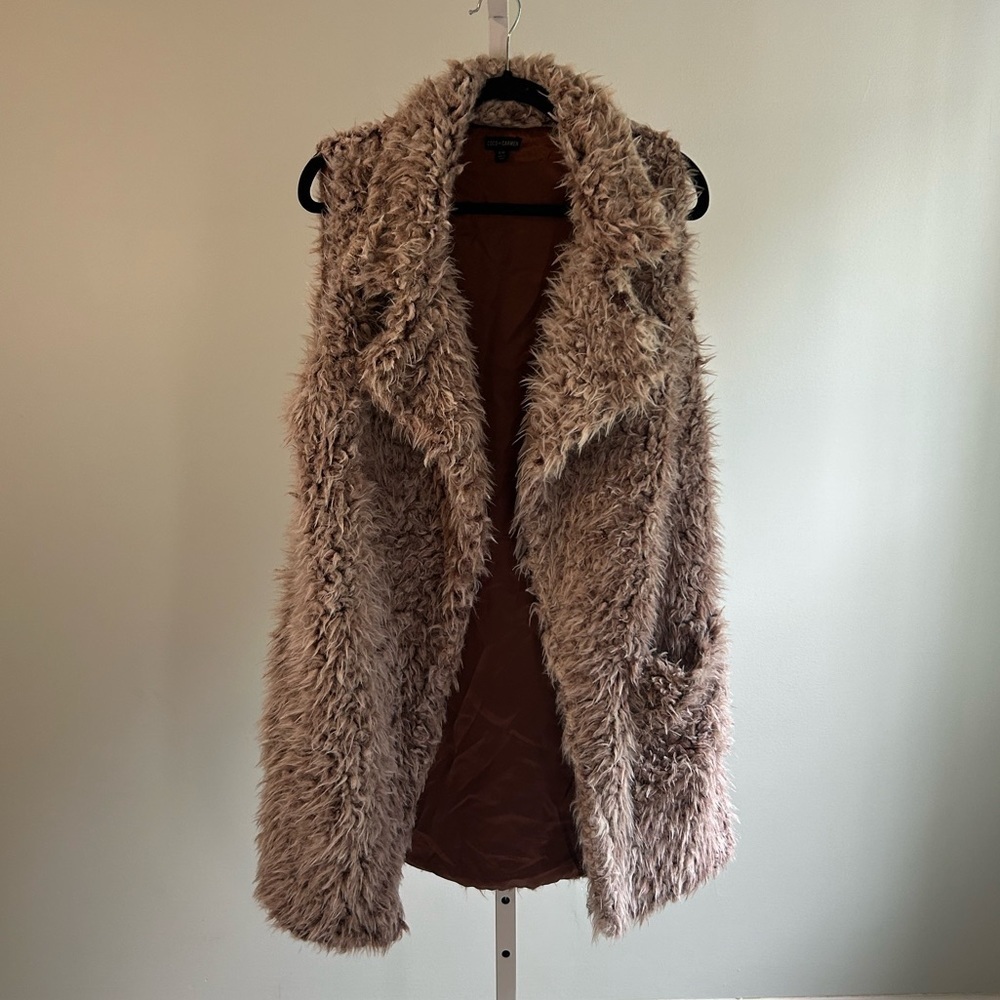 Coco + Carmen Faux Fur Vest